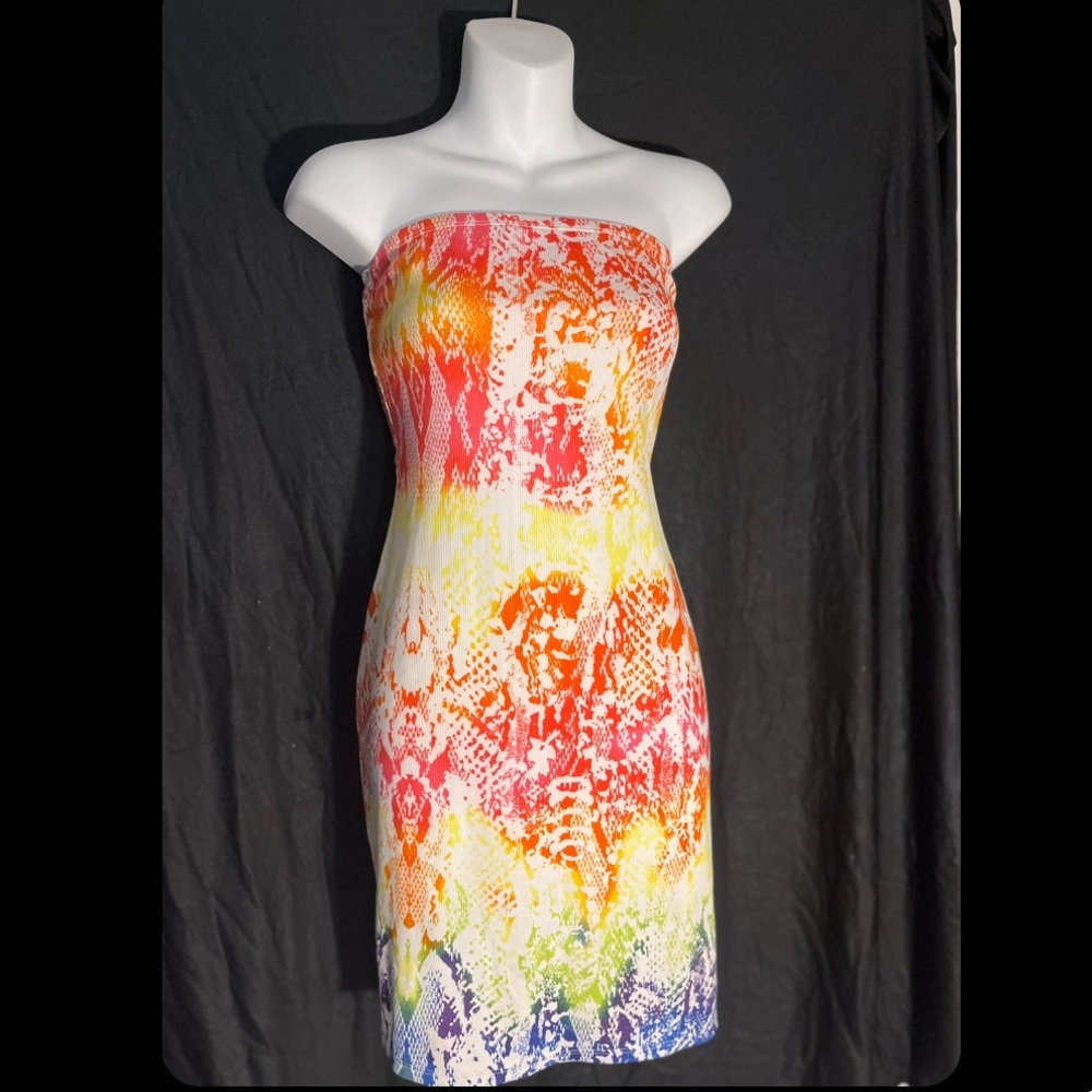 Sleeveless Snakeskin dress